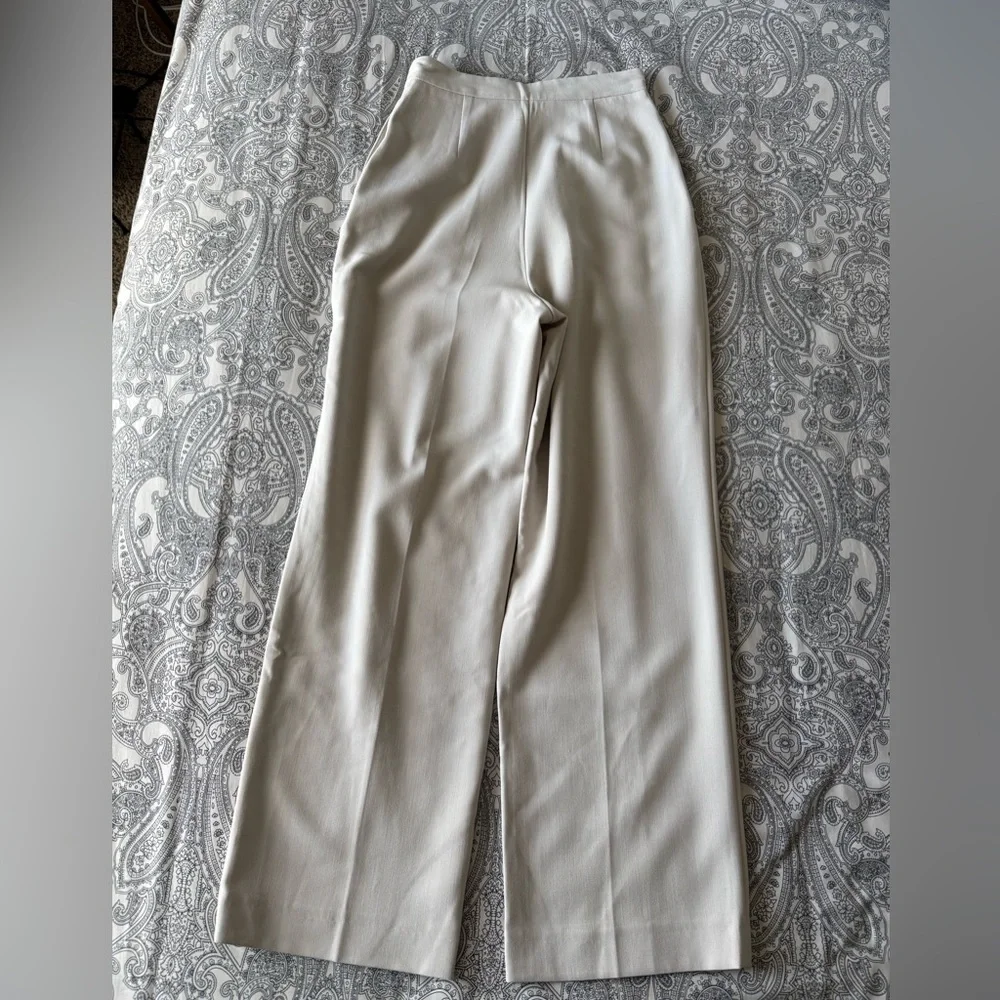 12STOREEZ Cream Pleated Trousers - Picture 2 of 10